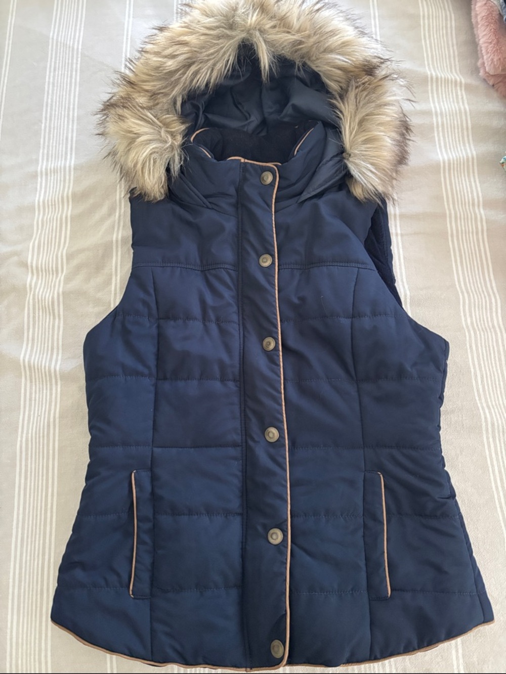 Women's Navy Quilted Puffer Vest with Faux-Fur Hood